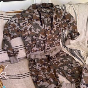 CHRLDR  2 Piece Track Suit   L